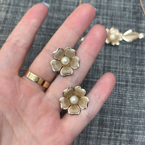 Loran Sim Vintage Elegant Rose Gold Tone Flower Pearl Necklace And Earrings Set - Picture 9 of 11